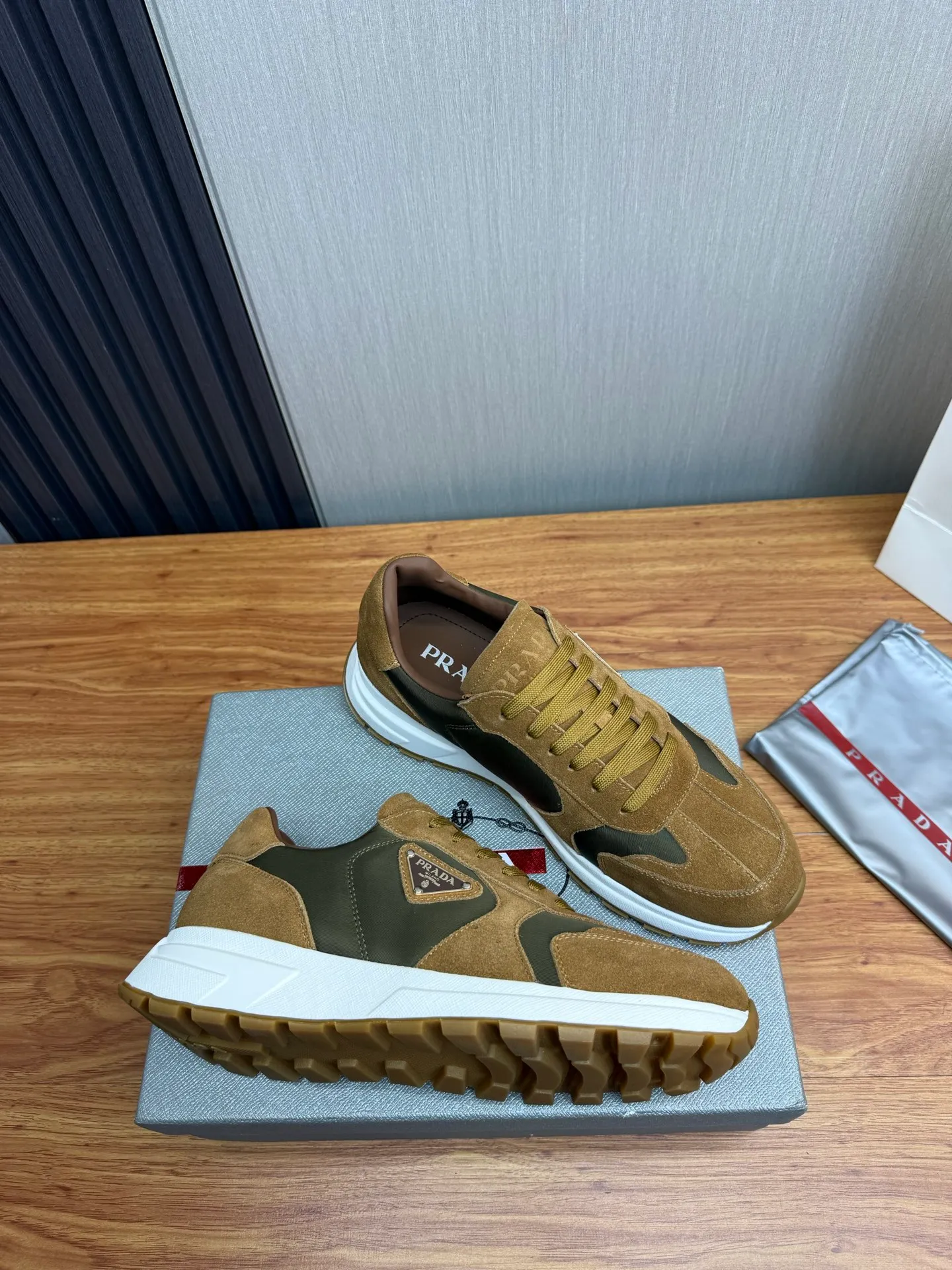 Men's shoes 560💰 [PRADA] Popular items in men's shoe counters, synchronized with the official website, 1 high-quality shipment ✔️Original cowhide + cowhide lining, 1🆚1 replica, original sole, 38-45 (45 customized, non-refundable)